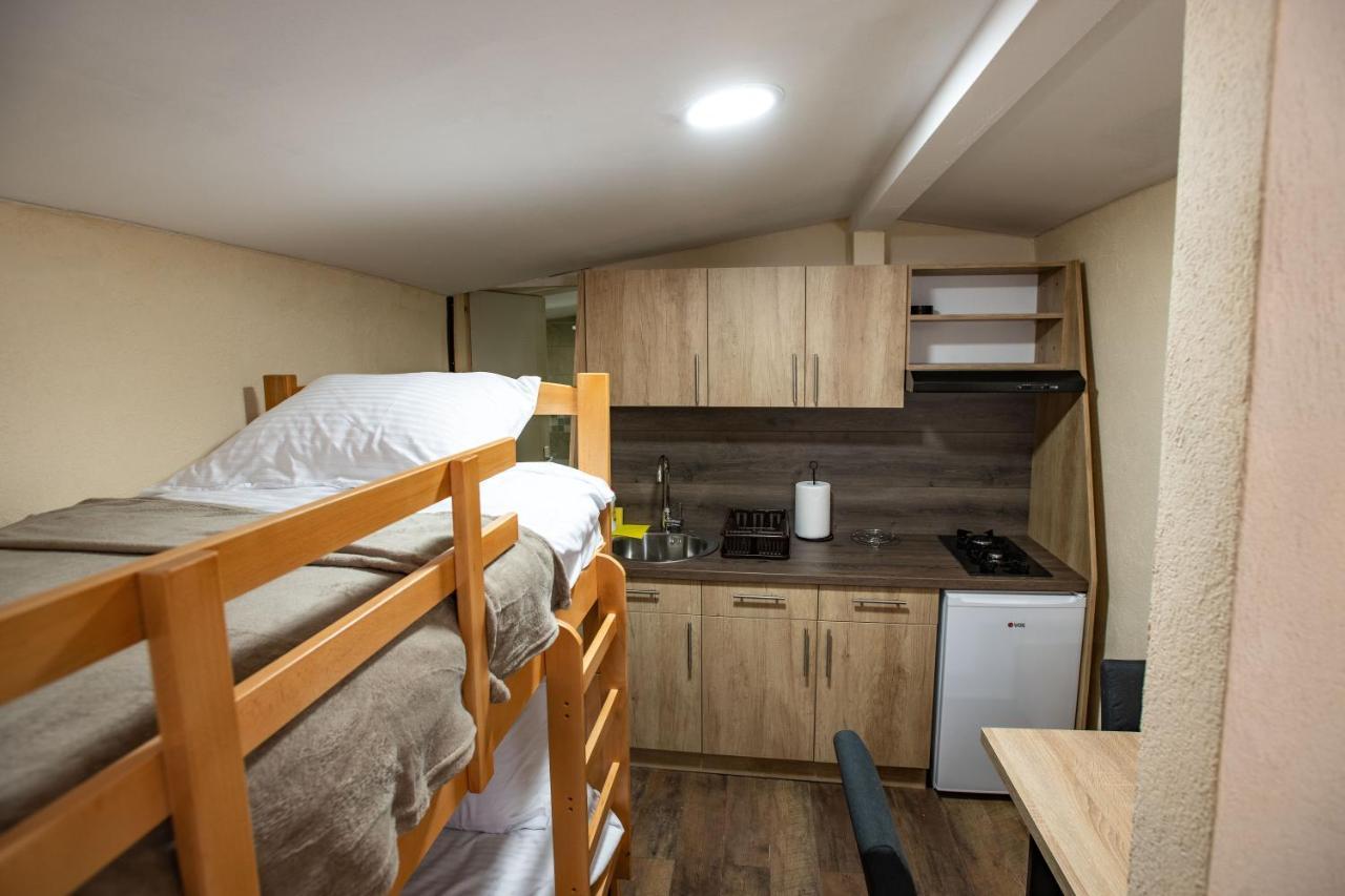 Apartmani Sp Jovanovic Crni Vrh Bagian luar foto