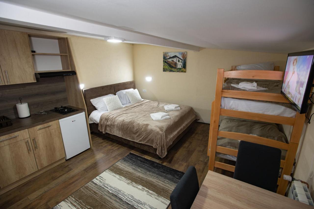 Apartmani Sp Jovanovic Crni Vrh Bagian luar foto